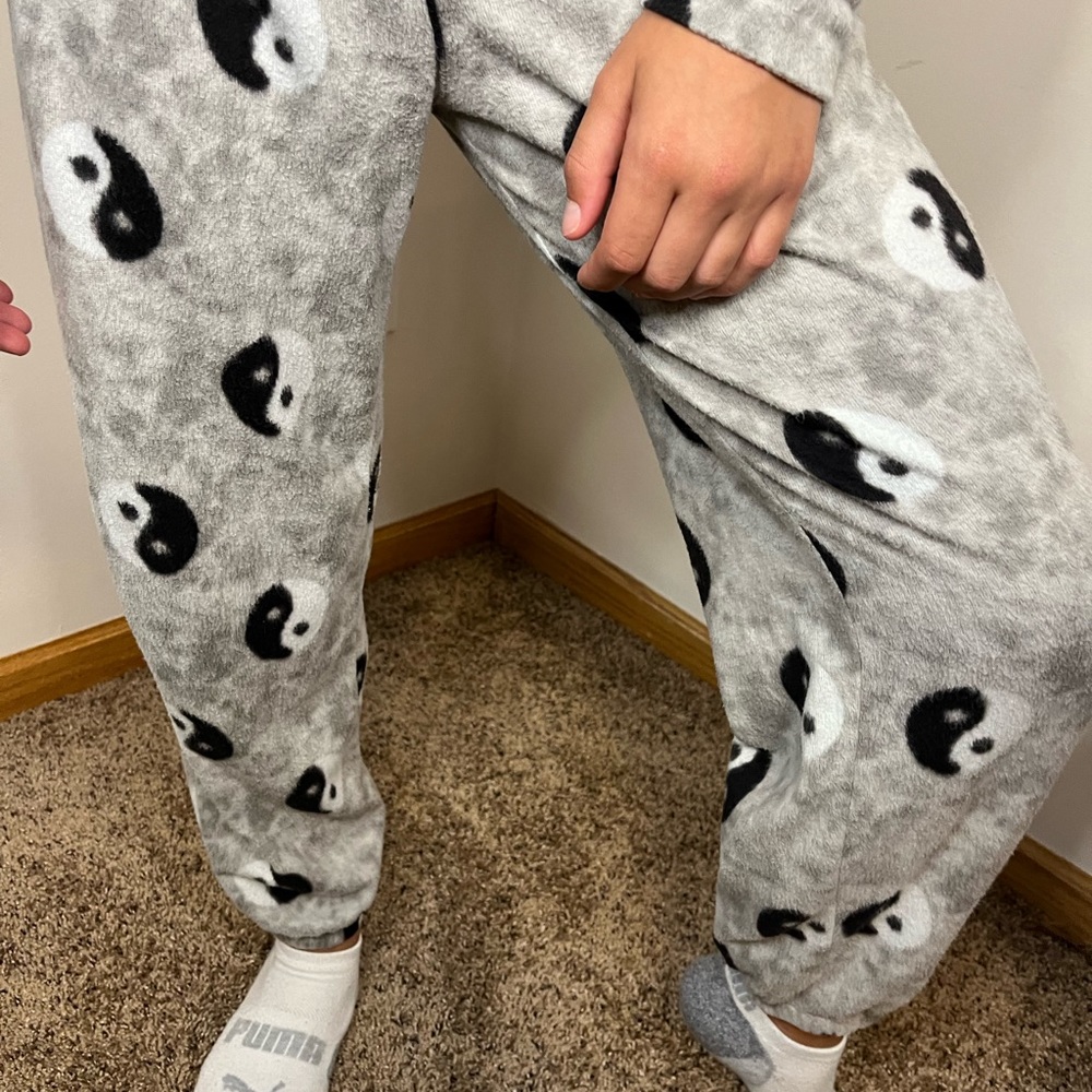 ying yang sweat set